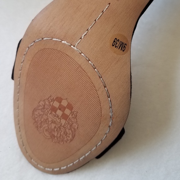 VINCE CAMUTO heels - Picture 5 of 5